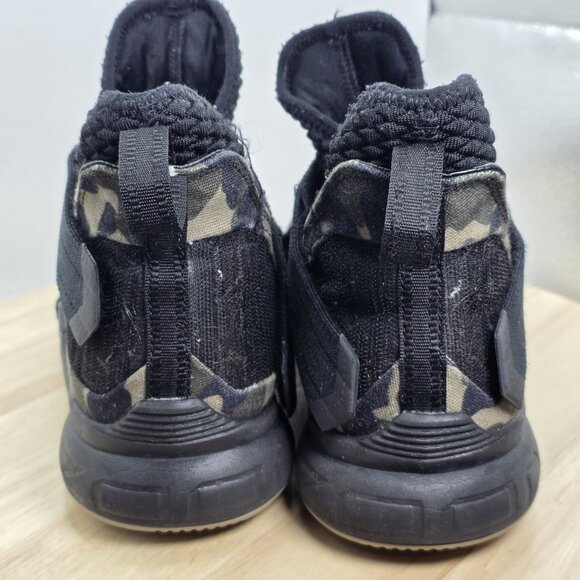 Size 10.5 - Nike LeBron Soldier 12 SFG Camo - Picture 6 of 11